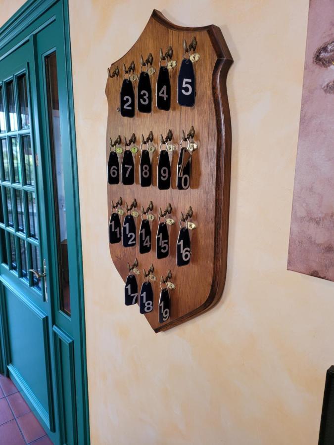 L'Auberge De L'Olive 贝布尔河畔东皮耶尔 外观 照片