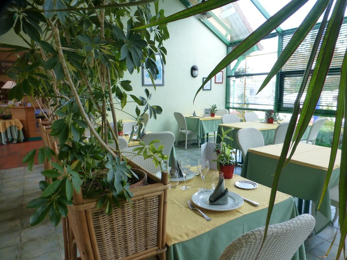 L'Auberge De L'Olive 贝布尔河畔东皮耶尔 外观 照片